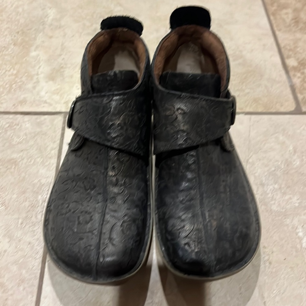 Womens Alegria boots